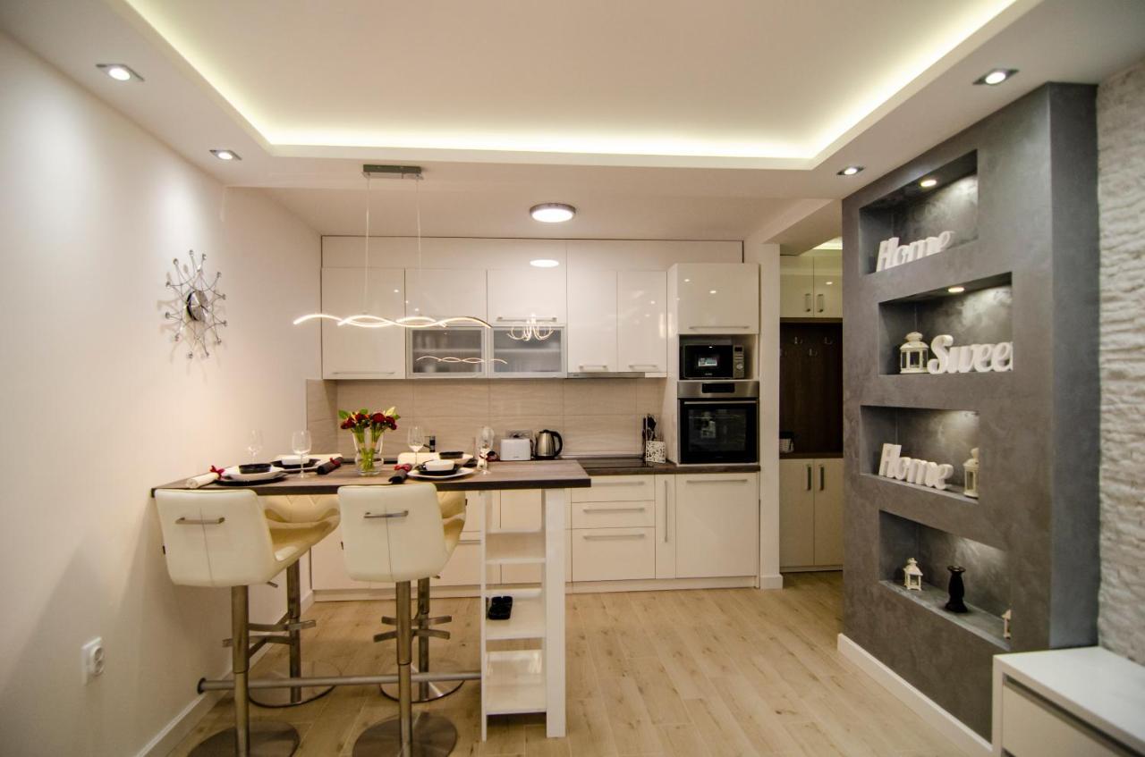 Apartman Mdb Lux ซูโบติกา ภายนอก รูปภาพ