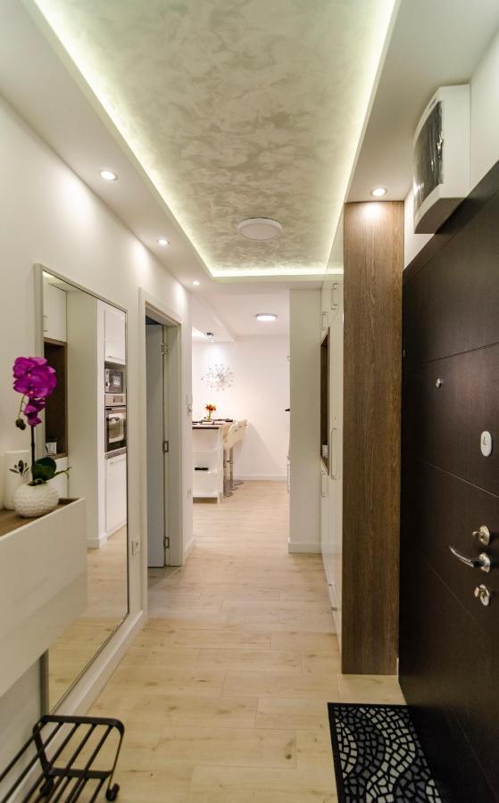 Apartman Mdb Lux ซูโบติกา ภายนอก รูปภาพ