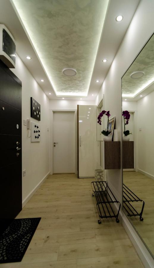 Apartman Mdb Lux ซูโบติกา ภายนอก รูปภาพ