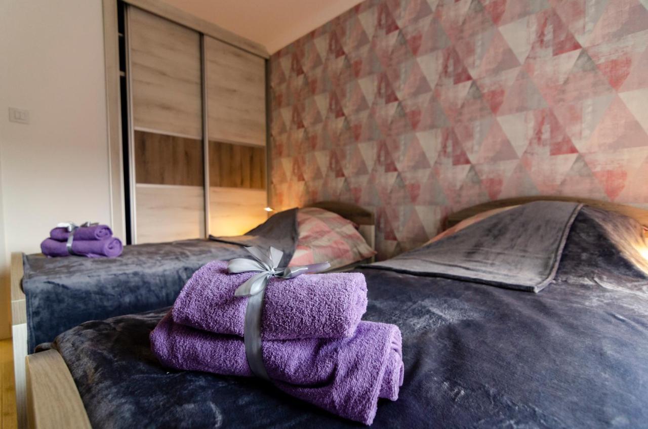 Apartman Mdb Lux ซูโบติกา ภายนอก รูปภาพ