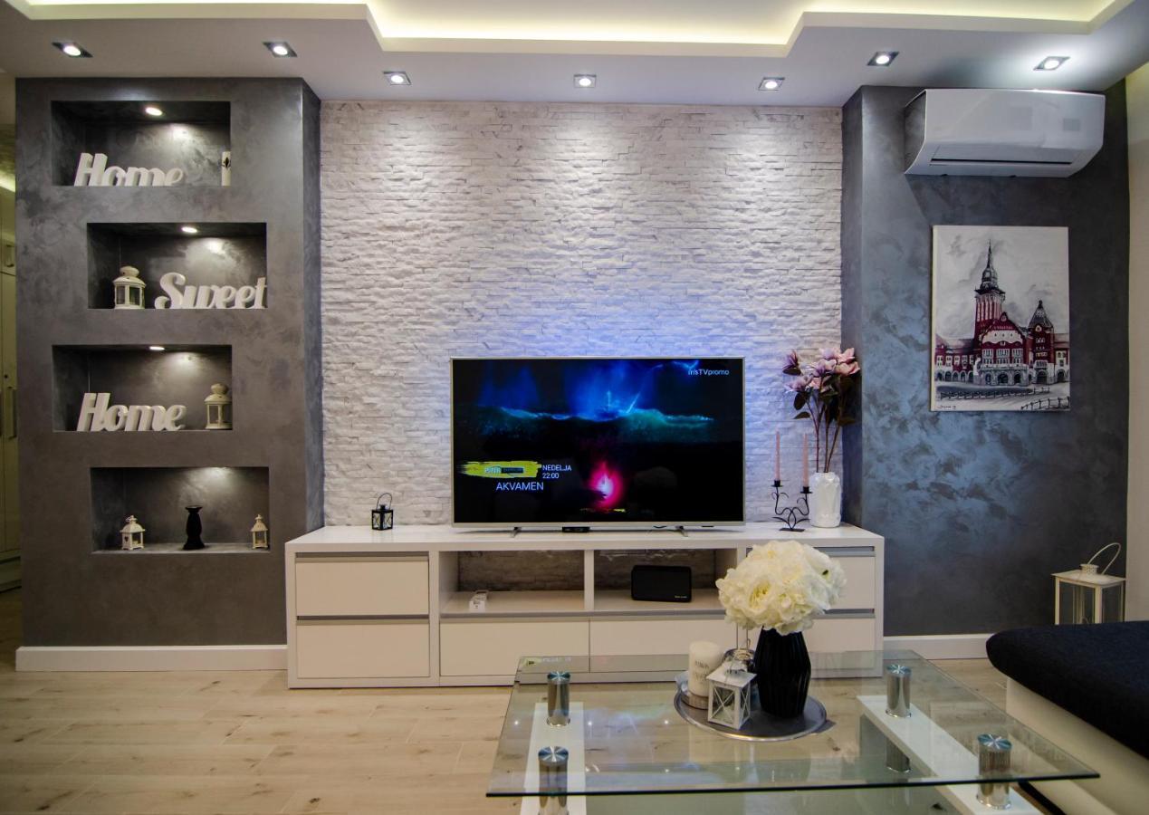 Apartman Mdb Lux ซูโบติกา ภายนอก รูปภาพ